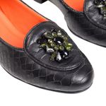 loafer-croco-preto-broche