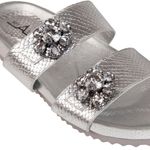 Slider-Prata-Broche